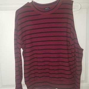 Garnet and Black Top